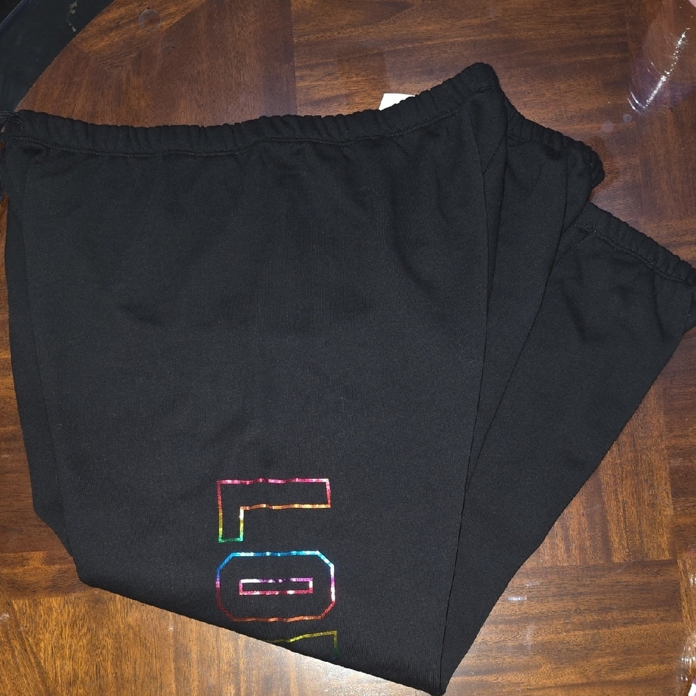 NWT VS PINK- Black Hoodie and Pants Set with Iriescent Rainbow Foil Logo L/XL - Picture 7 of 9